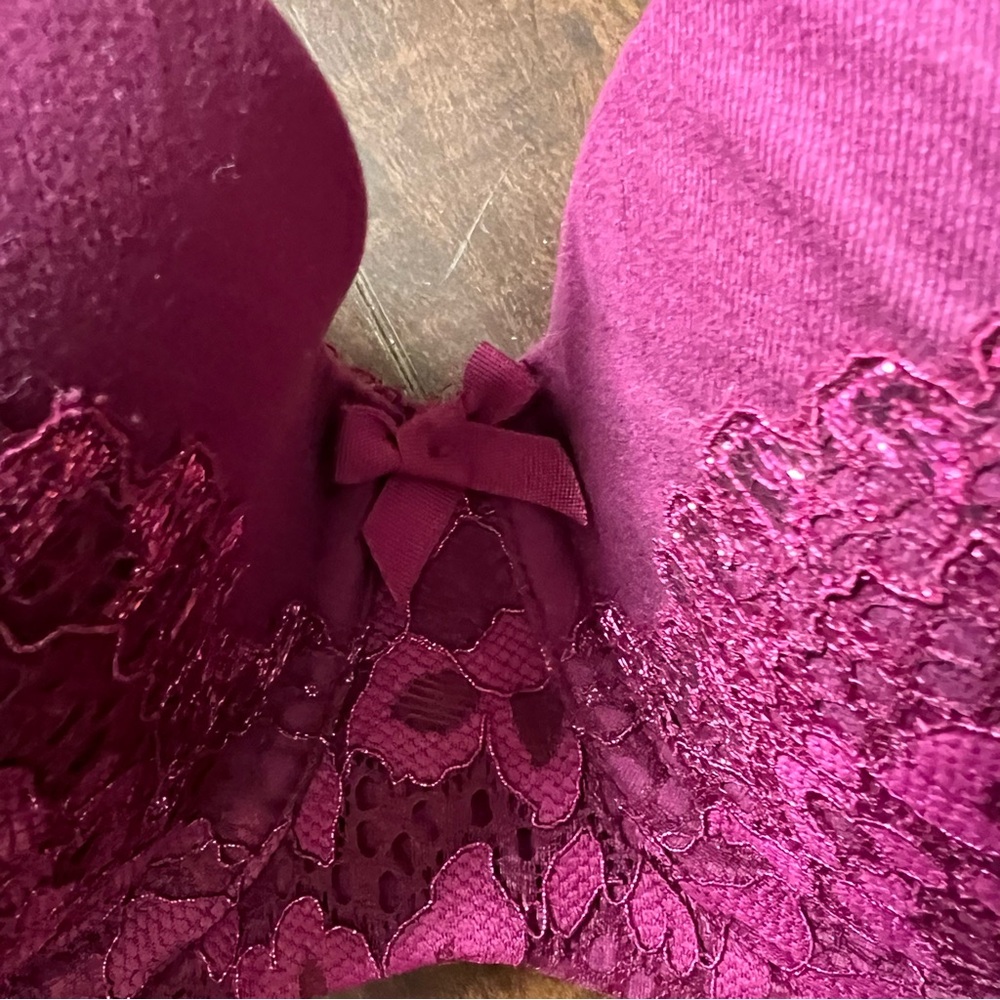 Victoria’s Secret Body by Victoria Lined Demi Lace Bra - Picture 4 of 6
